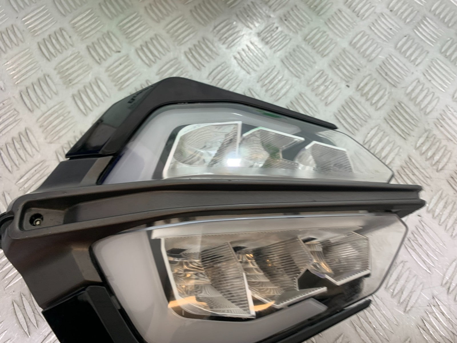 KTM DUKE 390 HEADLIGHT  YEAR 2017- 2023 (CMB1314)