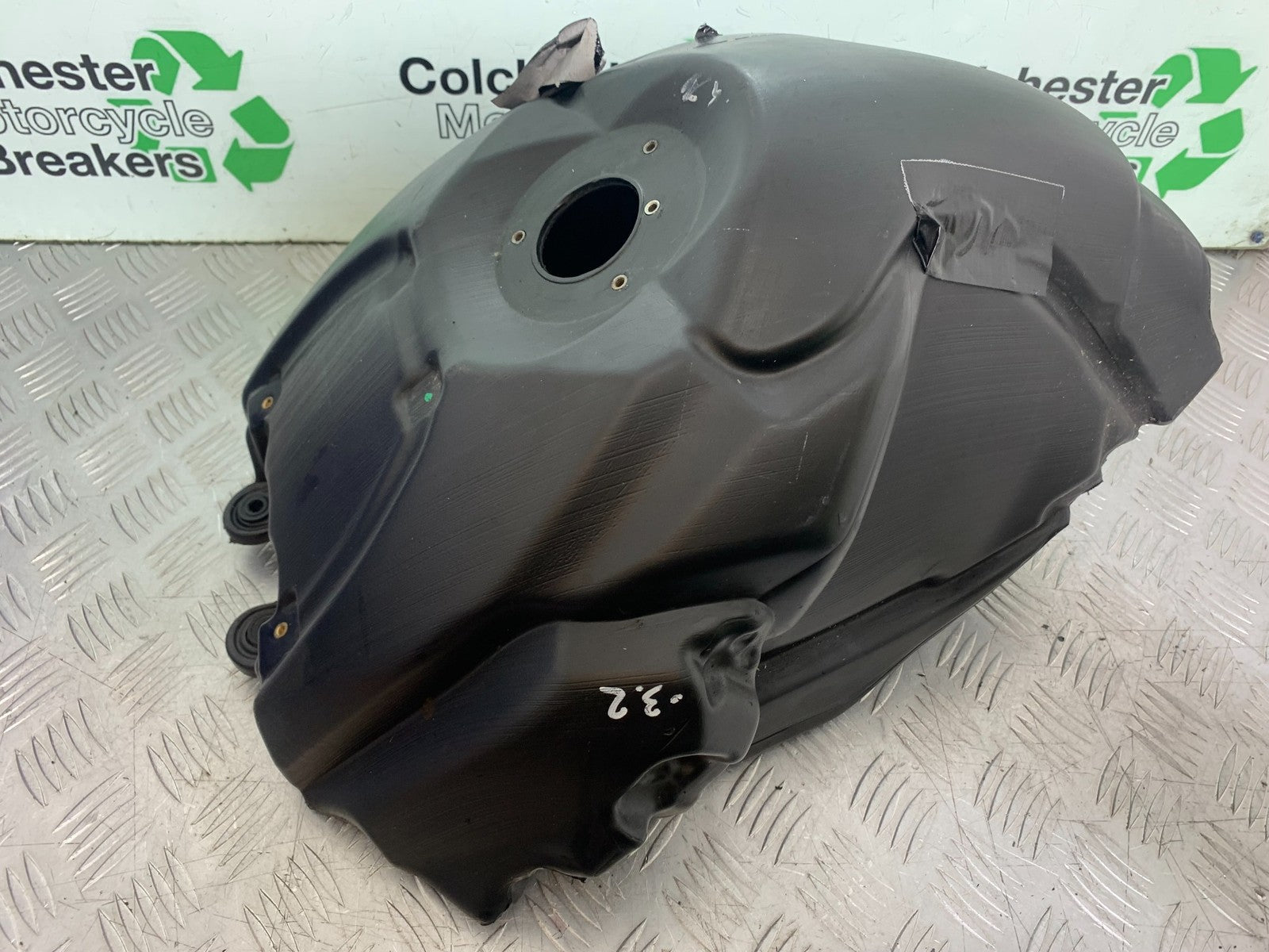 APRILIA SL750 SL 750 SHIVER PETROL TANK  YEAR 2008-2016 (CMB1242)