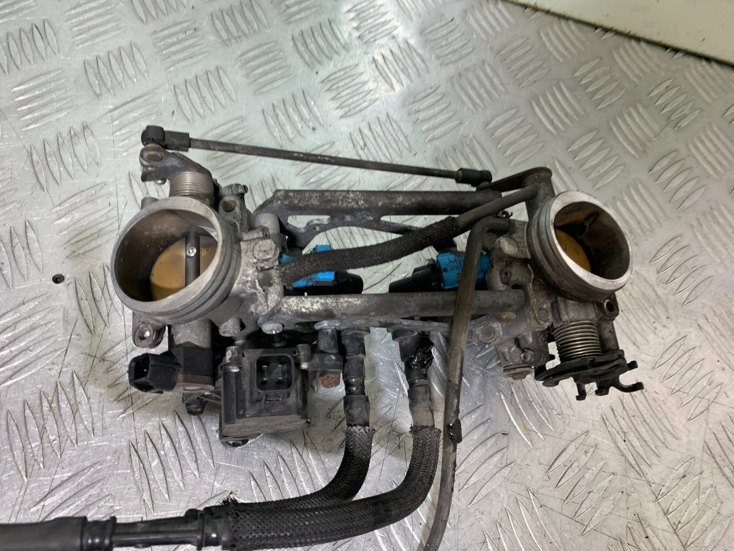 SUZUKI DL1000 V-STROM THROTTLE BODIES   YEAR 2014-2019 (CMB1325)