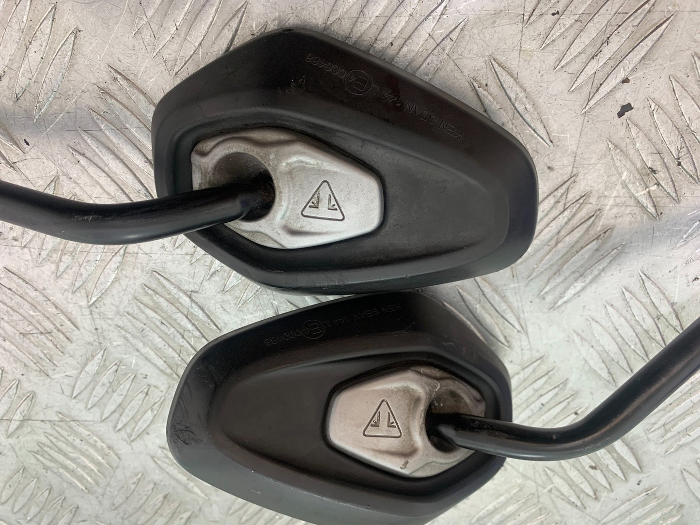 TRIUMPH TIGER 800 XRT LEFT AND RIGHT MIRRORS  2018-2020 (CMB1193)