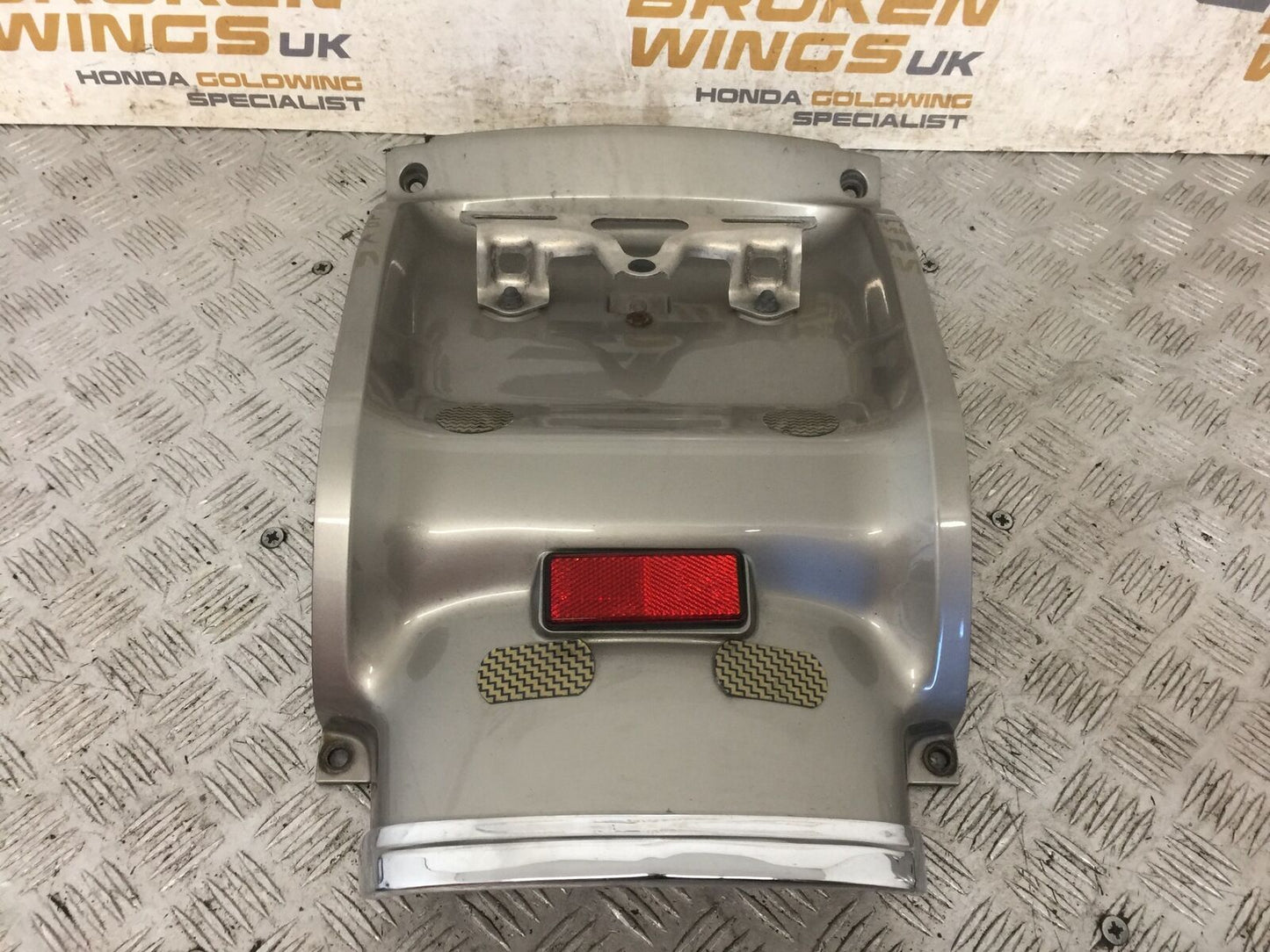 HONDA GL1800 GL 1800 REAR CENTER PANEL YEAR 2004-10 ABS (STOCK 890)