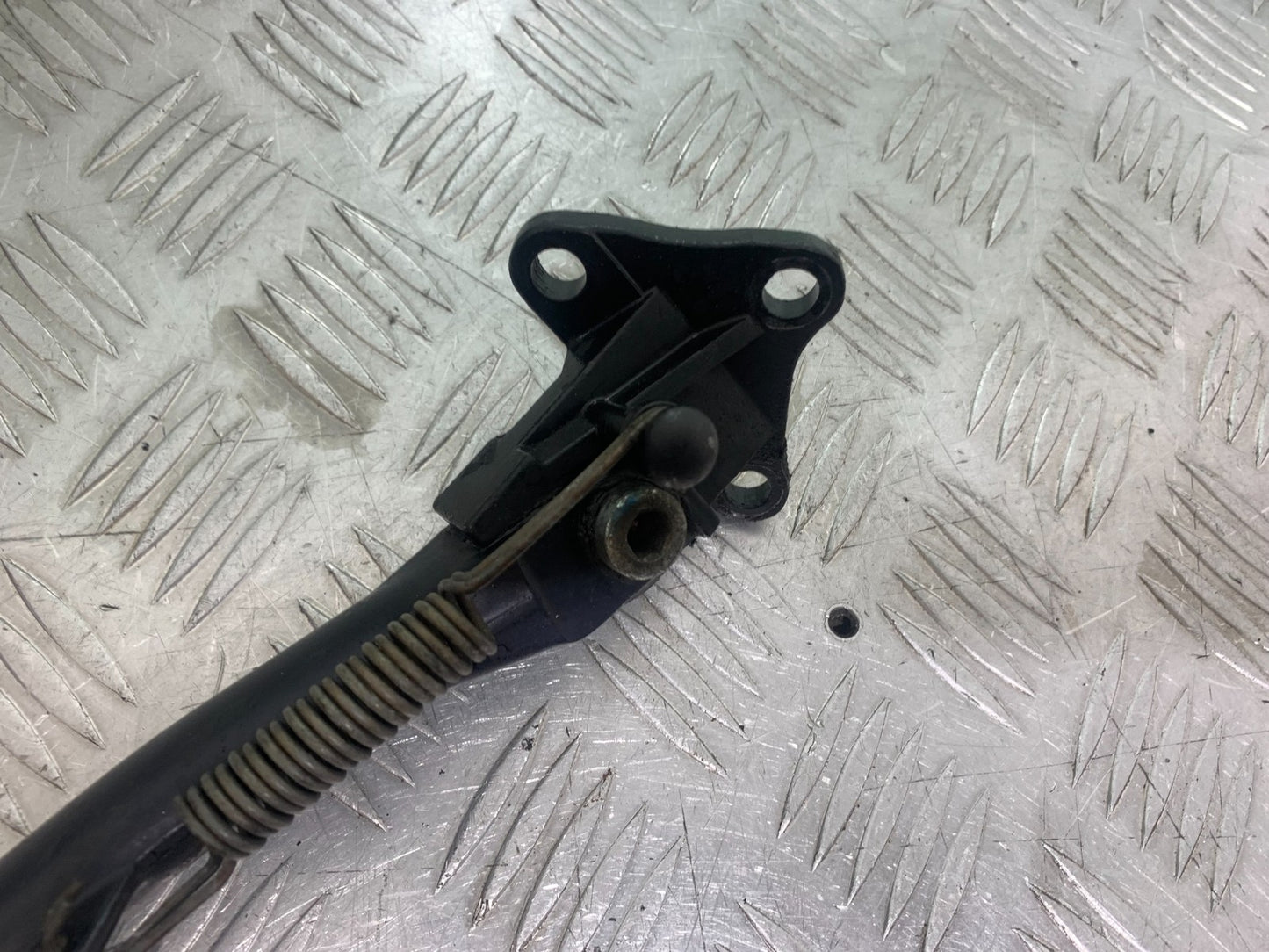 TRIUMPH 955i SPRINT ST SIDE STAND  1999-2004 (CMB1176)