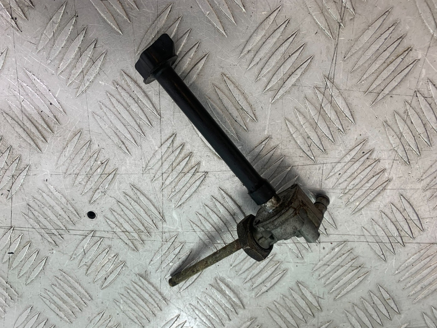 HONDA XL125 VARADERO PETROL TAP  YEAR 2001-2006  (CMB1210)