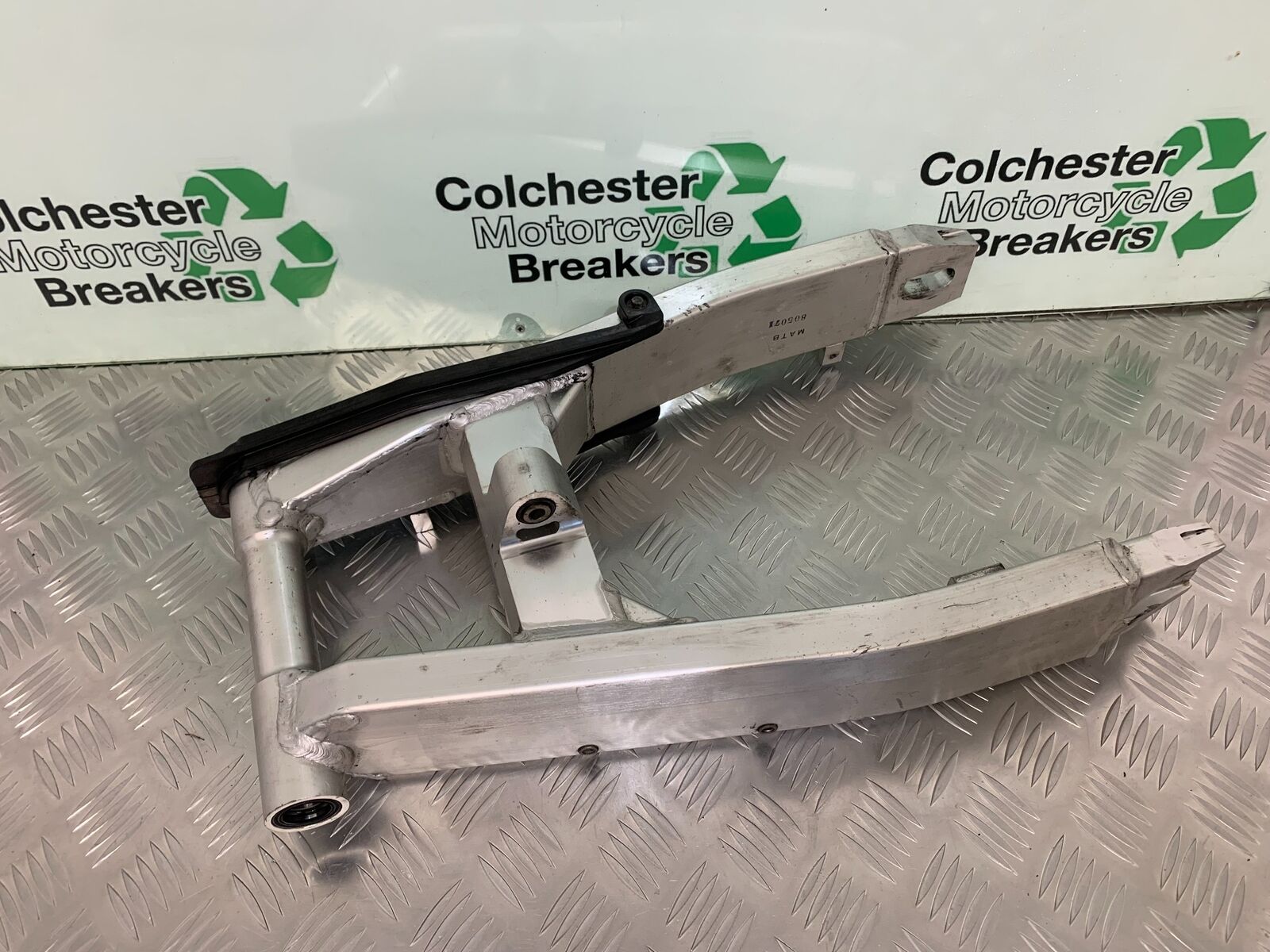 HONDA CBR1100 BLACKBIRD SWINGARM   YEAR 1996-1998 (STOCK 936)