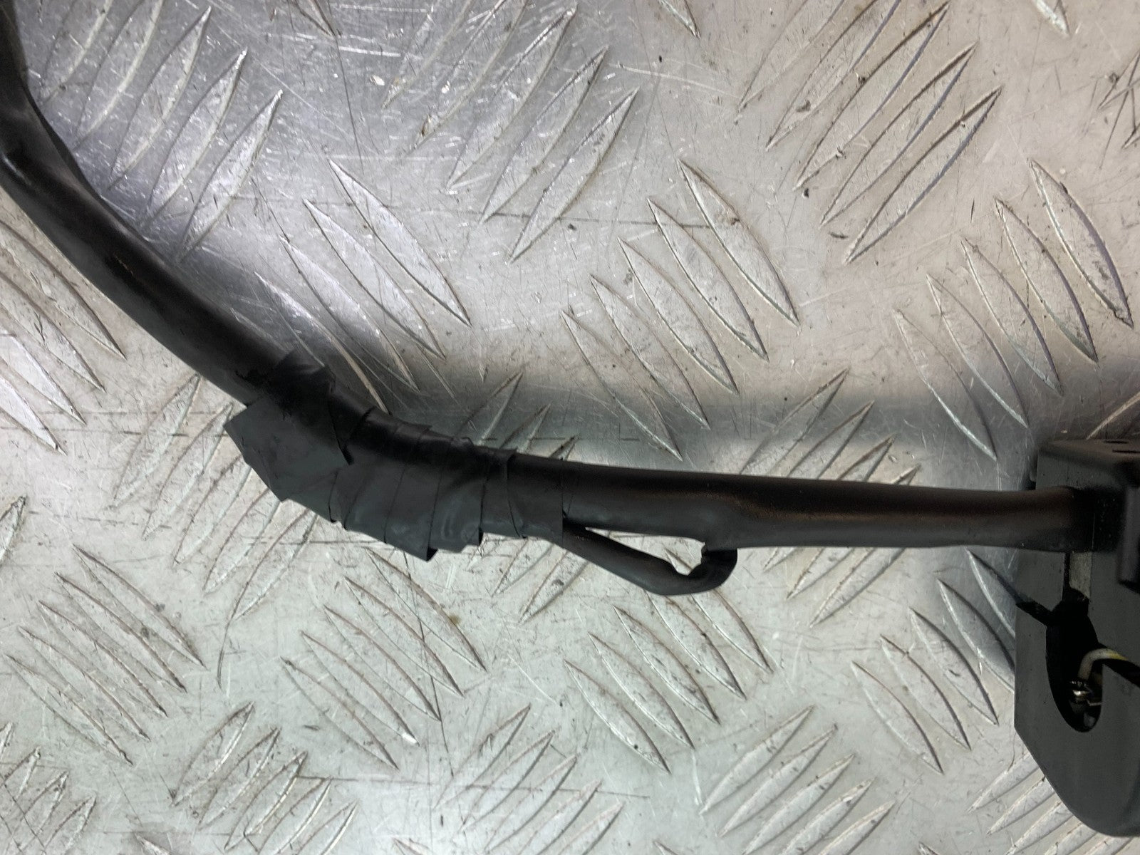 TRIUMPH SPEED TRIPLE R 1050 LEFT SWITCH GEAR   2009 (CMB1183)