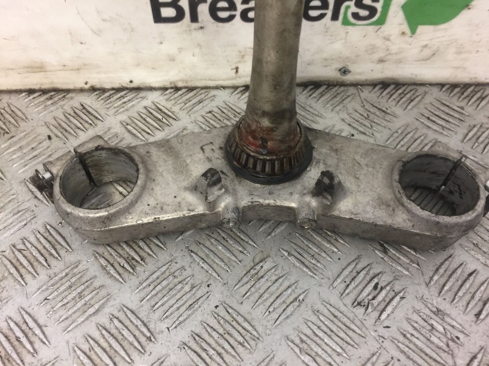 KAWASAKI ZX6R ZX636 BOTTOM YOKE   YEAR 2002  (STOCK 484)