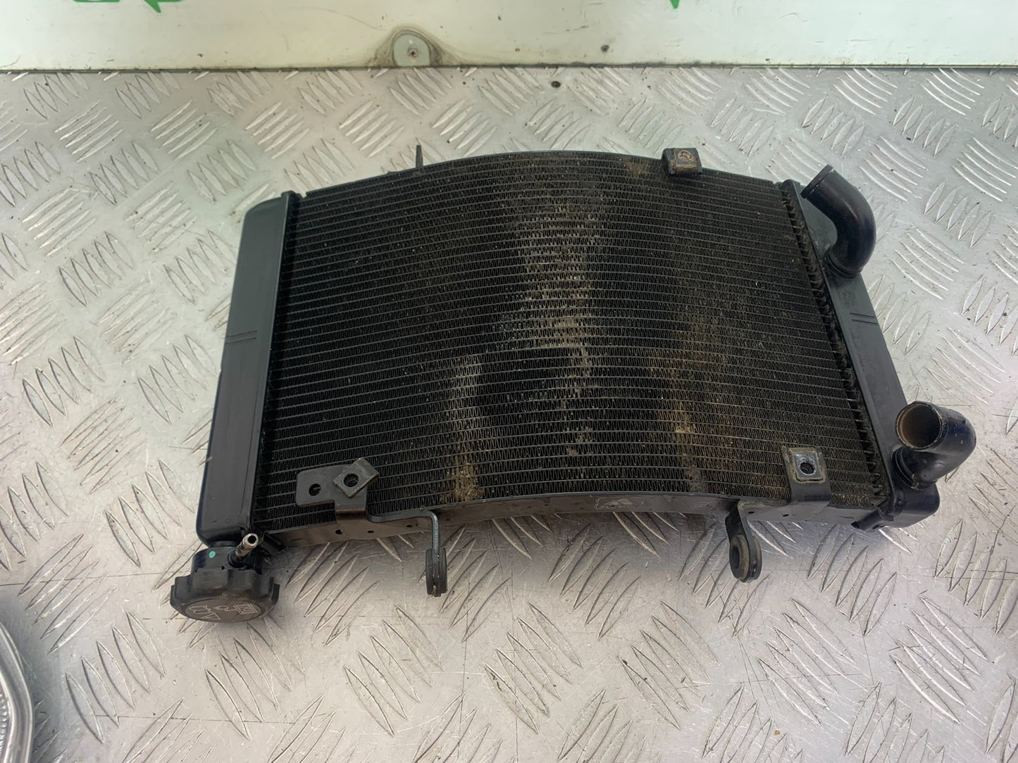 TRIUMPH 675 STREET TRIPLE RADIATOR  2013-2016 (CMB1186)