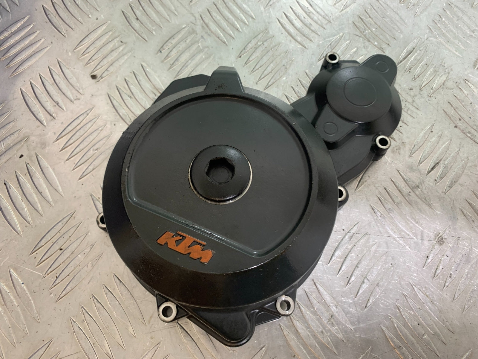 KTM 790 DUKE GENERATOR COVER  YEAR 2018-2021  (CMB11150)