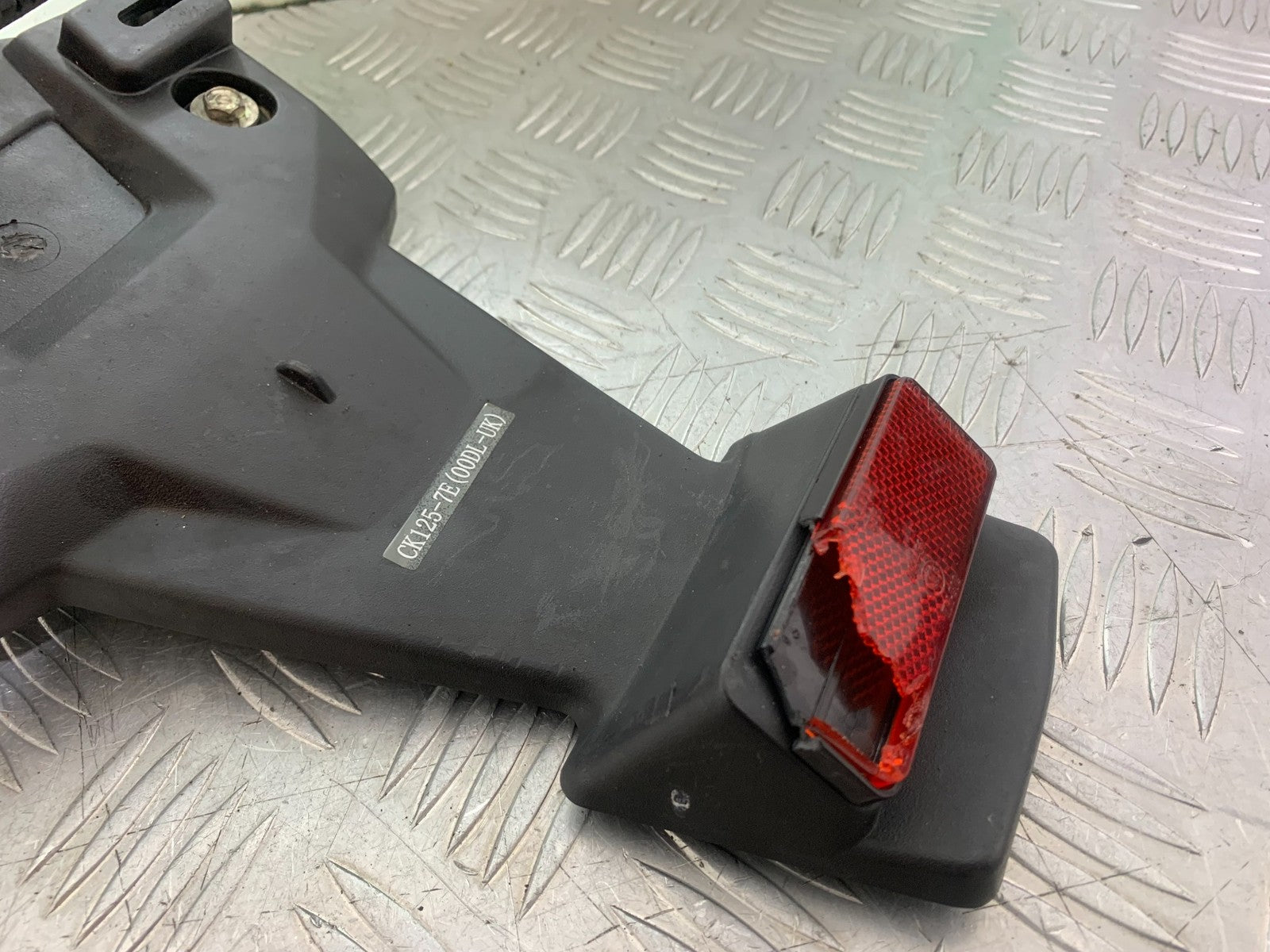 KYMCO CK1 125 REAR MUDGUARD LIGHT INDICATORS YEAR 2014 - 2016 (CMB1181)