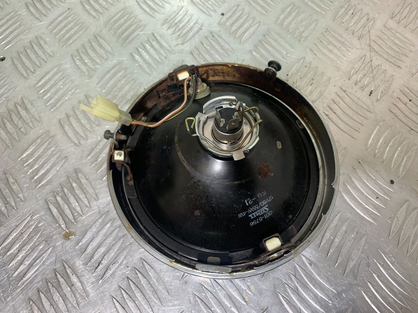 KAWASAKI Z750 ZR750 ZR-7S HEADLIGHT   YEAR 1999-05 (CMB1135)