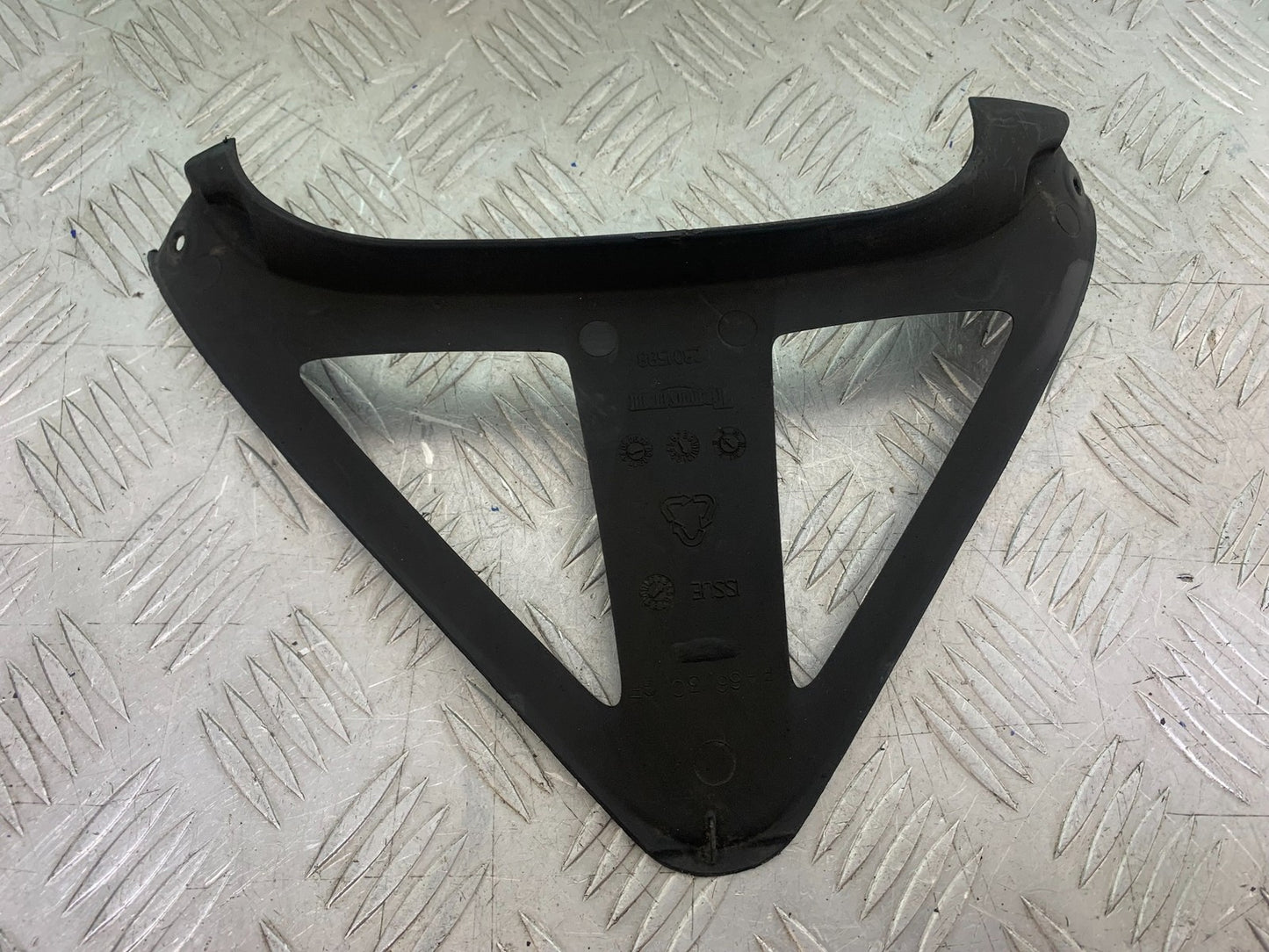 TRIUMPH 1050 SPRINT ST FAIRING V PIECE YEAR 2004-2007 (CMB1197)