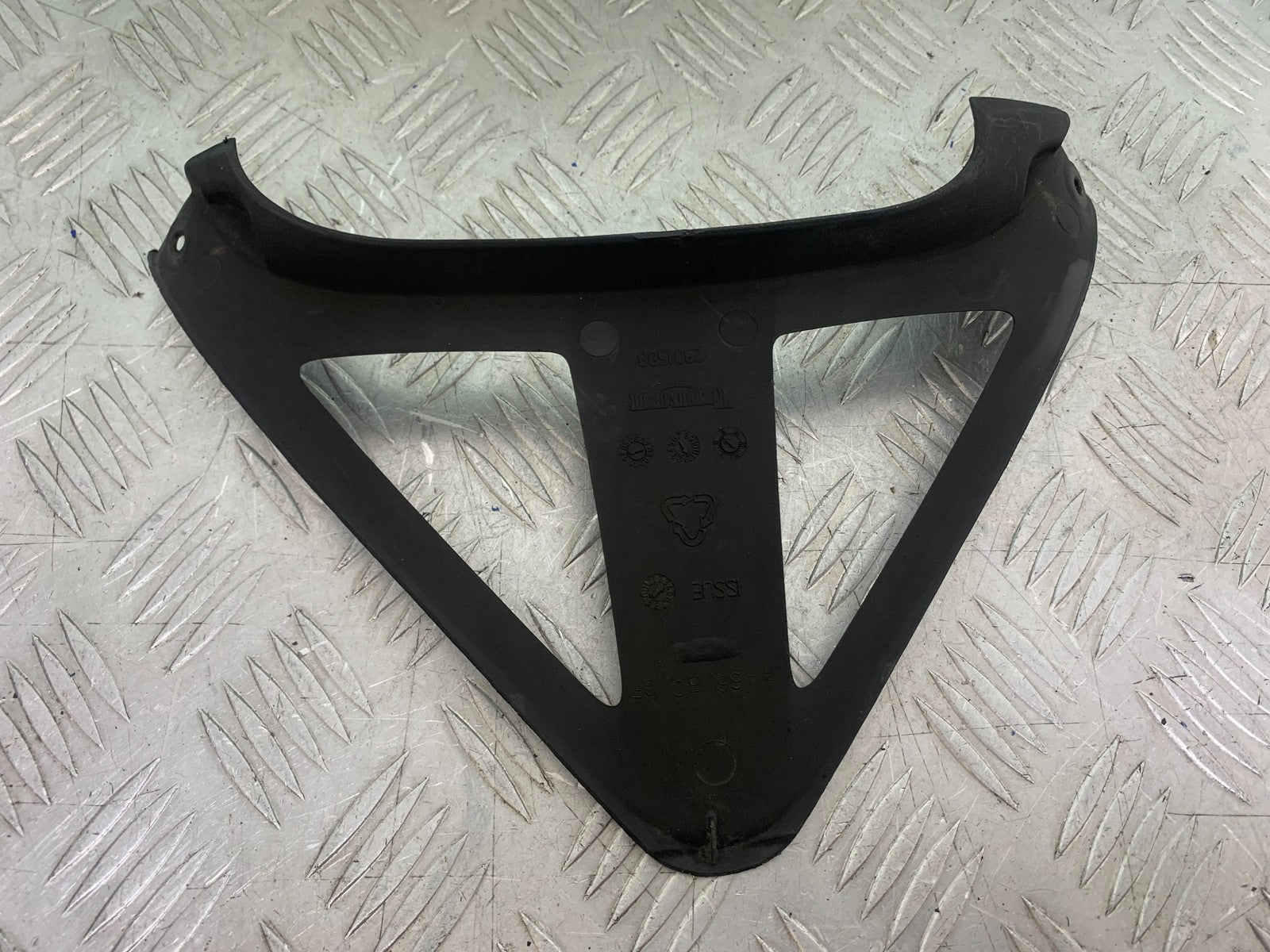 TRIUMPH 1050 SPRINT ST FAIRING V PIECE YEAR 2004-2007 (CMB1197)