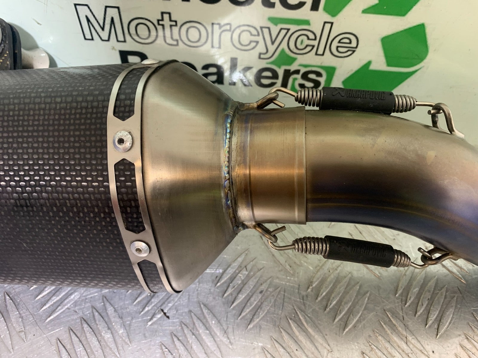 APRILIA RSV4 FACTORY AKRAPOVIC FULL EXHAUST SYSTEM  YEAR 2009-2012(CMB1224)