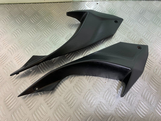 KAWASAKI NINJA 650 LEFT AND RIGHT TOP INFILL PANELS YEAR 2017-2019 (CMB1018)