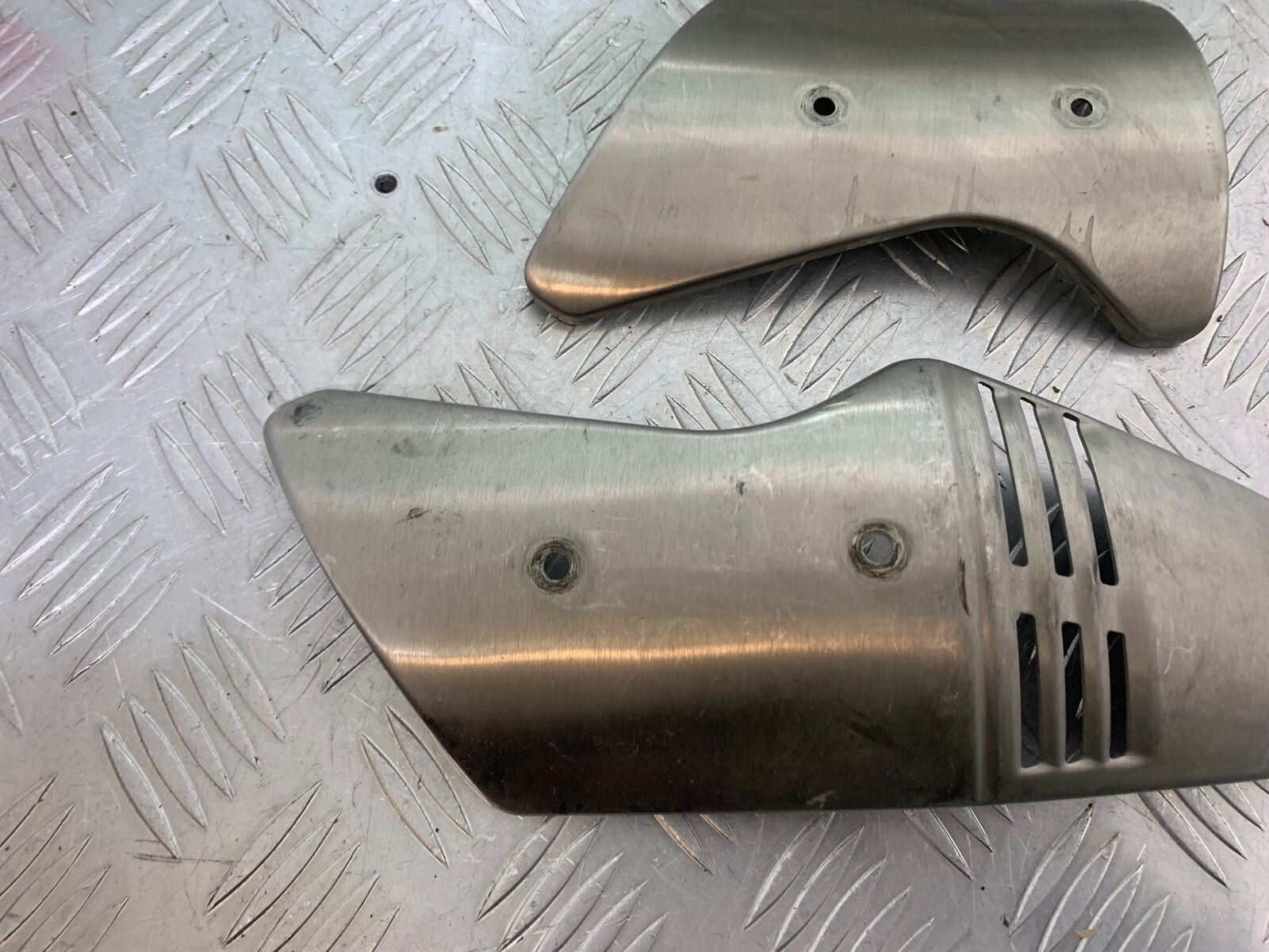 HUSQVARNA TE630 TE 630 EXHAUST SHIELDS  YEAR 2010-11 (CMB1120)