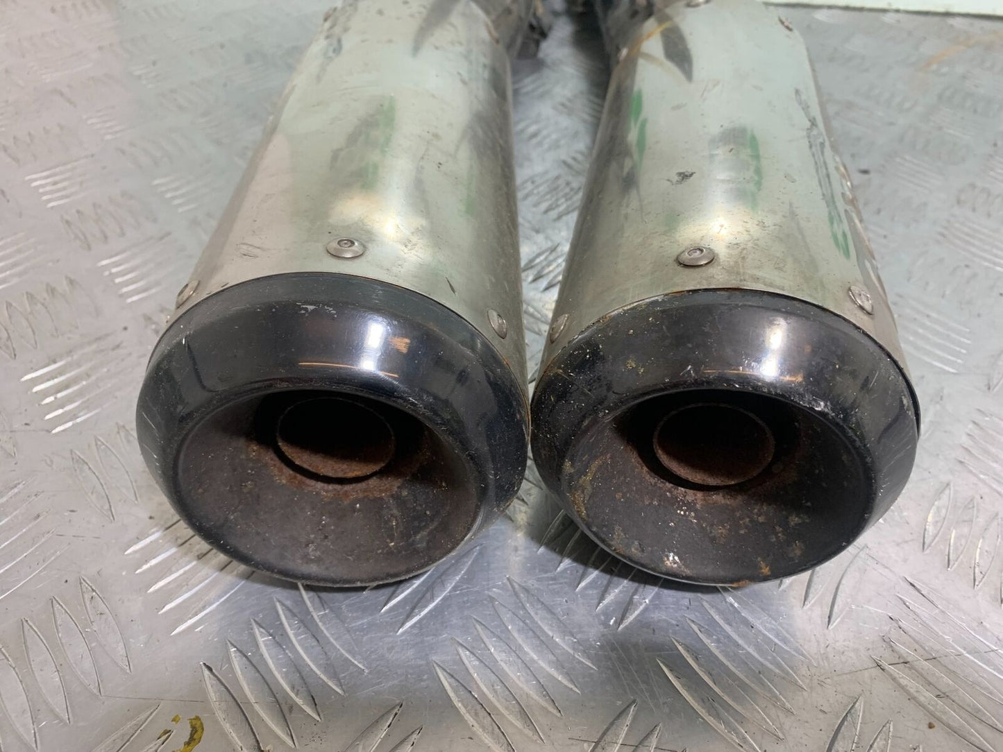 YAMAHA FJ1100 FJ 1100 MOTAD N-ETA SILENCERS YEAR 1984-1985 (CMB1101)
