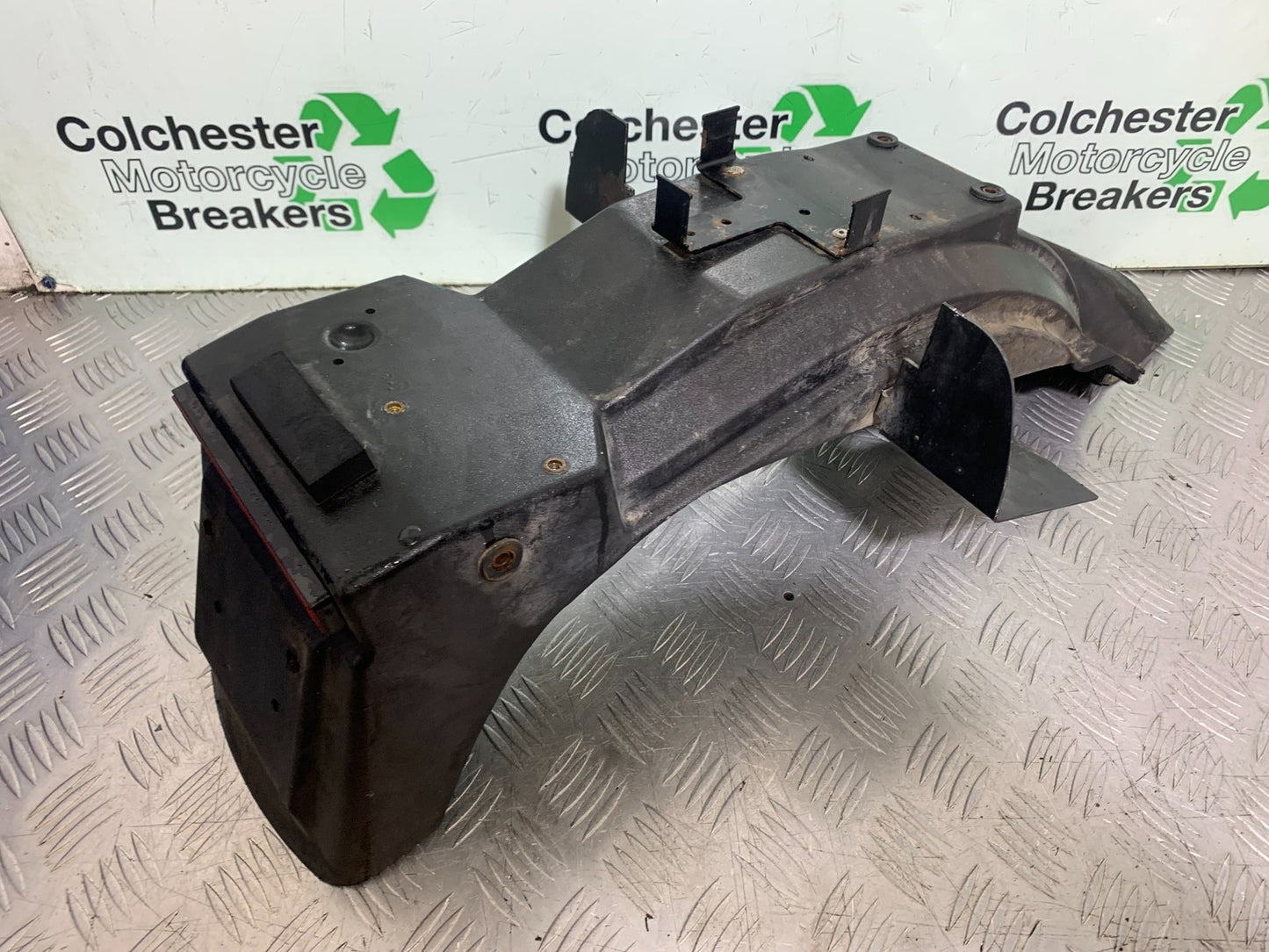 TRIUMPH TROPHY 900 REAR MUDGUARD   YEAR 1991-95 (CMB1251)