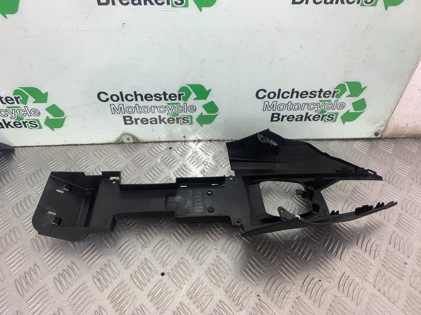 YAMAHA YZF-R125 YZF 125 UNDERTRAY YEAR 2019-2022 (CMB1263)