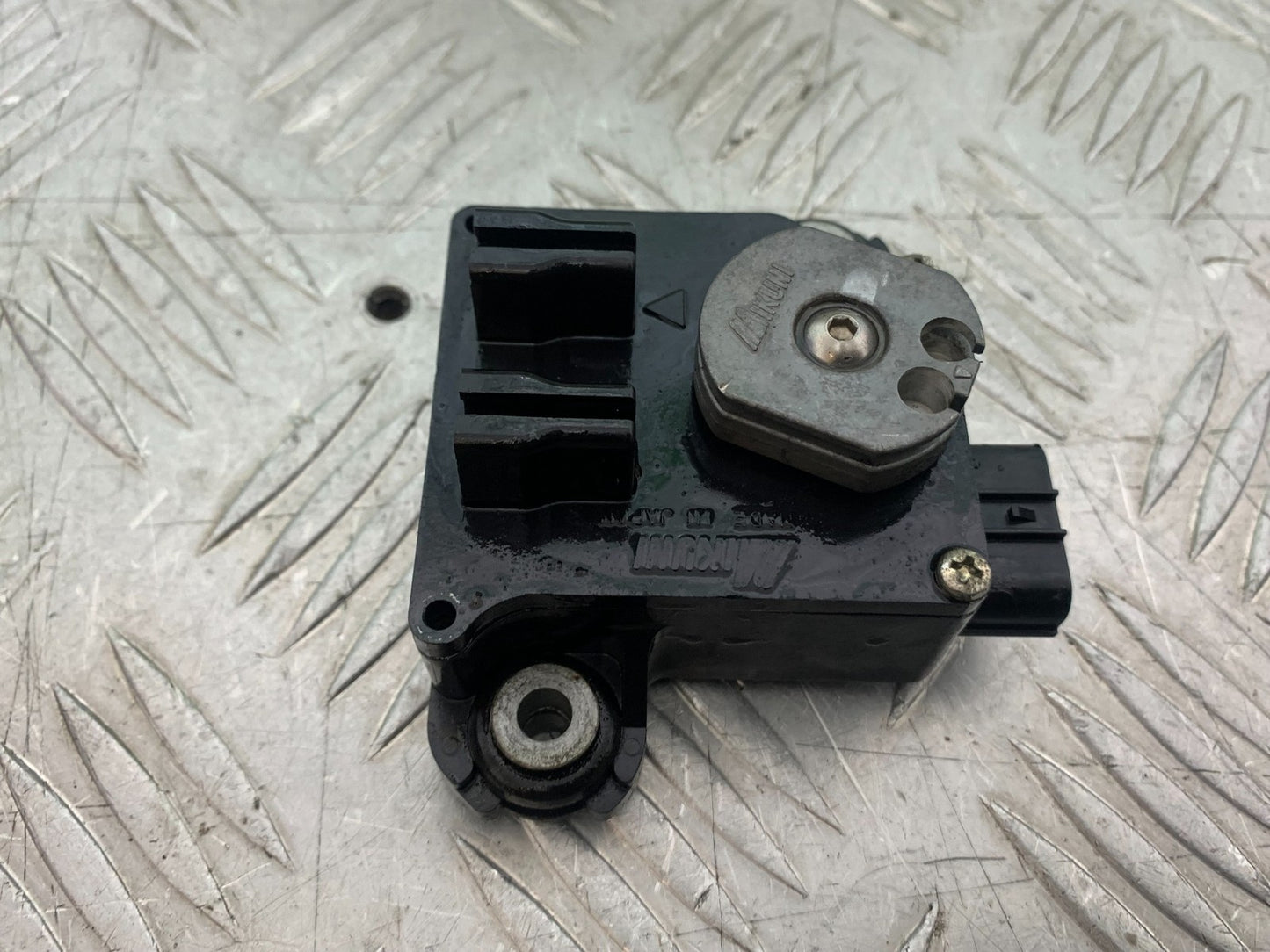 APRILIA TUONO 1000 V4 EXHAUST SERVO MOTOR  YEAR 2013-2014 (CMB1239)