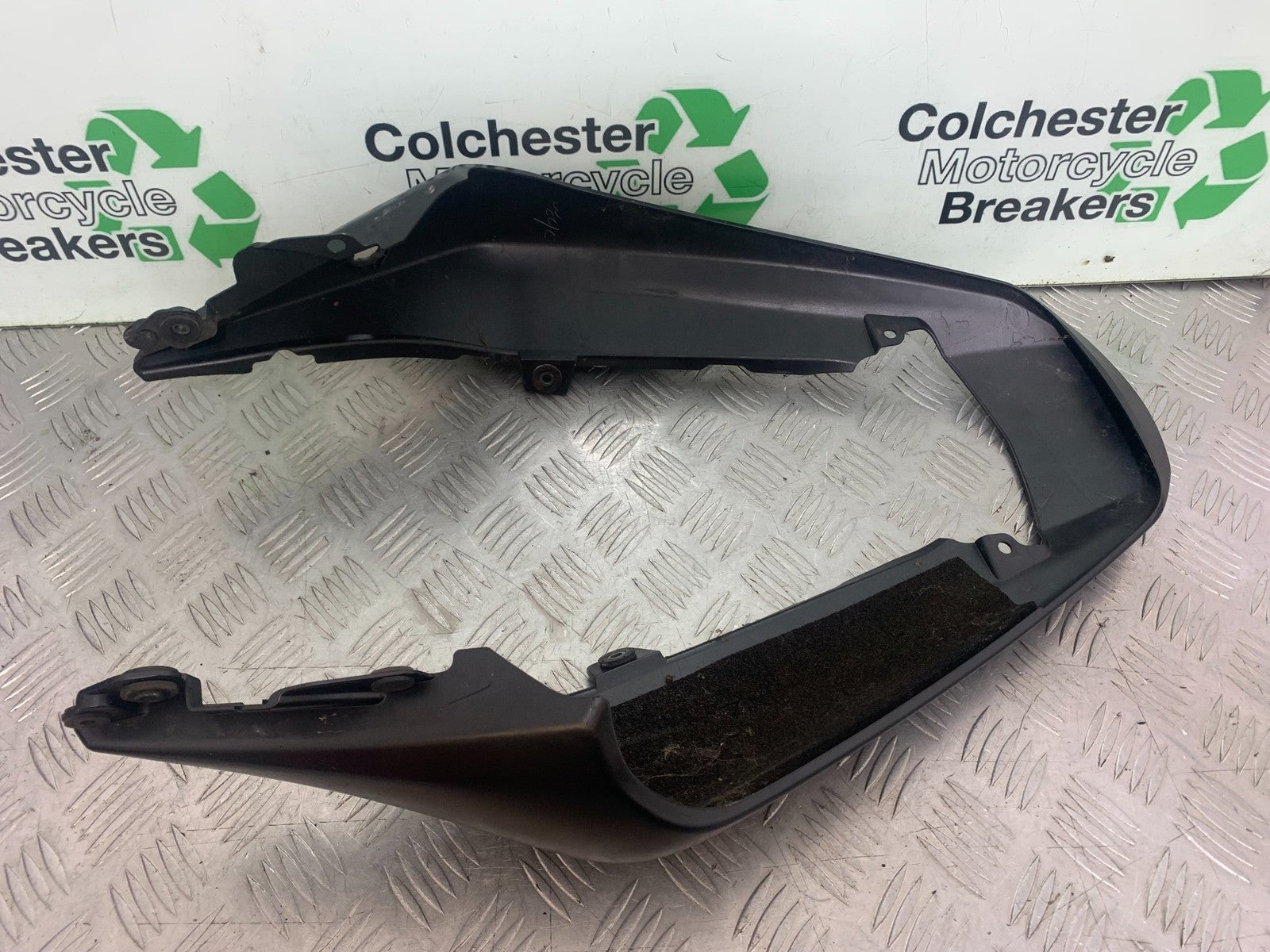 SUZUKI GSR600 GSR 600 TAIL PIECE   2006-2010 (CMB1177)