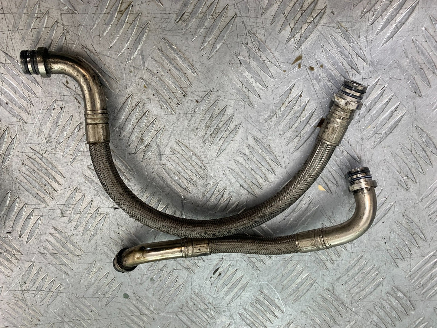 MV AGUSTA 675 F3 OIL COOLER LINES YEAR 2012-2016 (CMB1302)