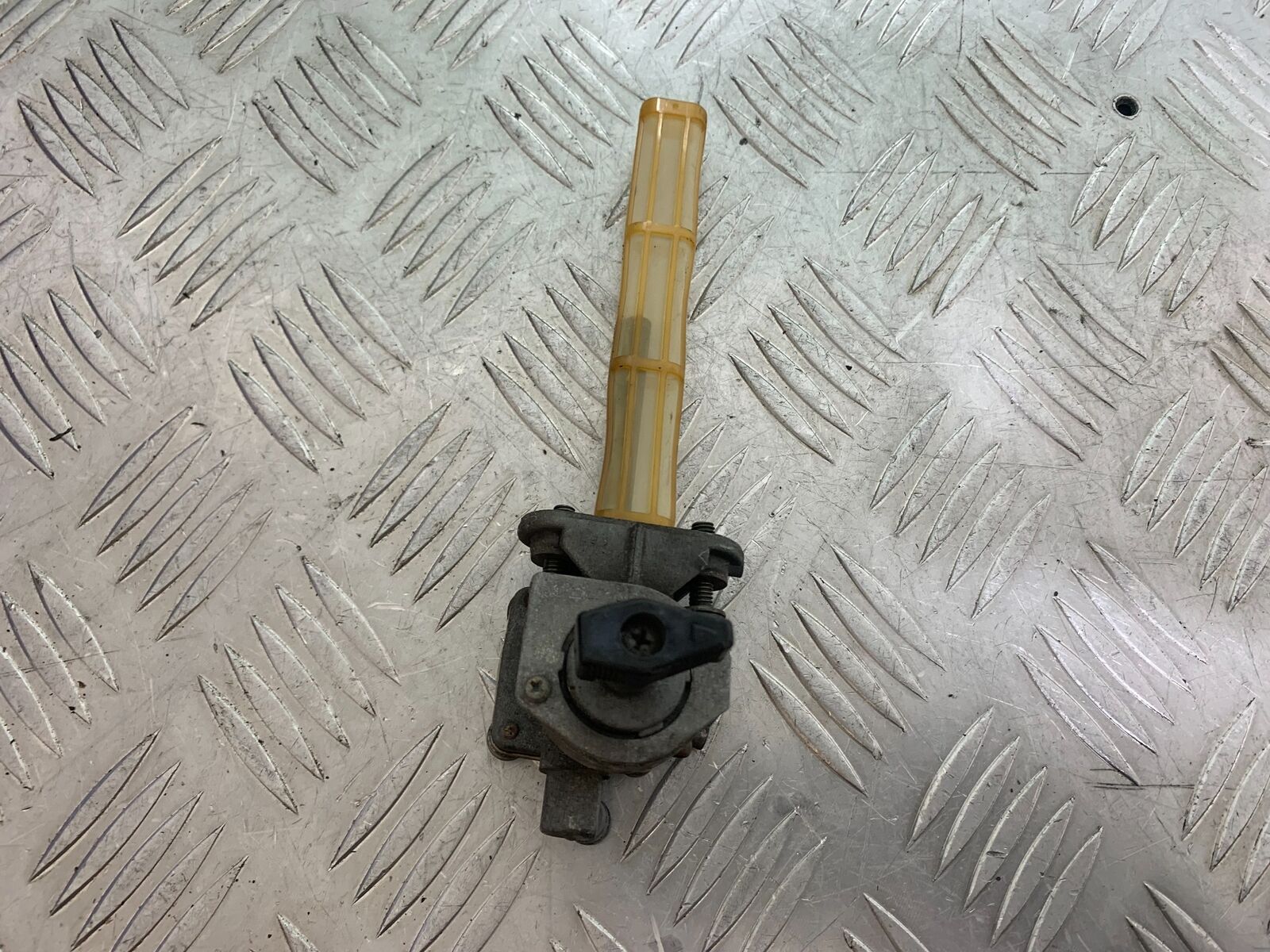 YAMAHA XJR1300 XJR 1300 PETROL TAP   YEAR  1999-2003 (CMB1119)