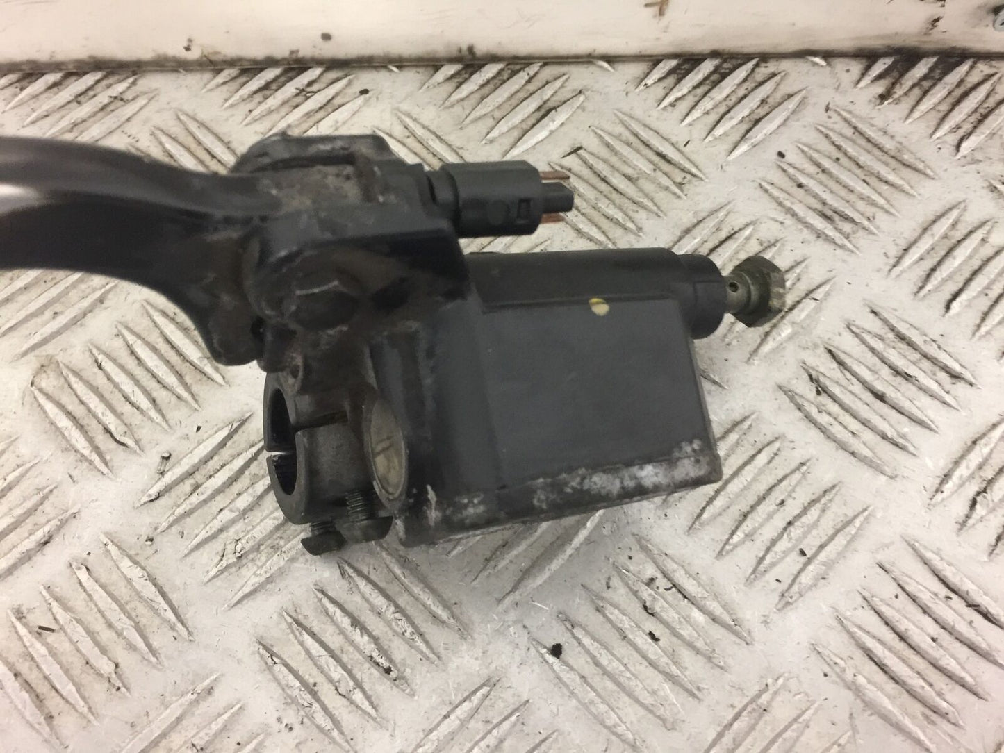 PIAGGIO MP3 300 YOURBAN LT FRONT BRAKE MASTER CYLINDER  YEAR 2012 STOCK 419