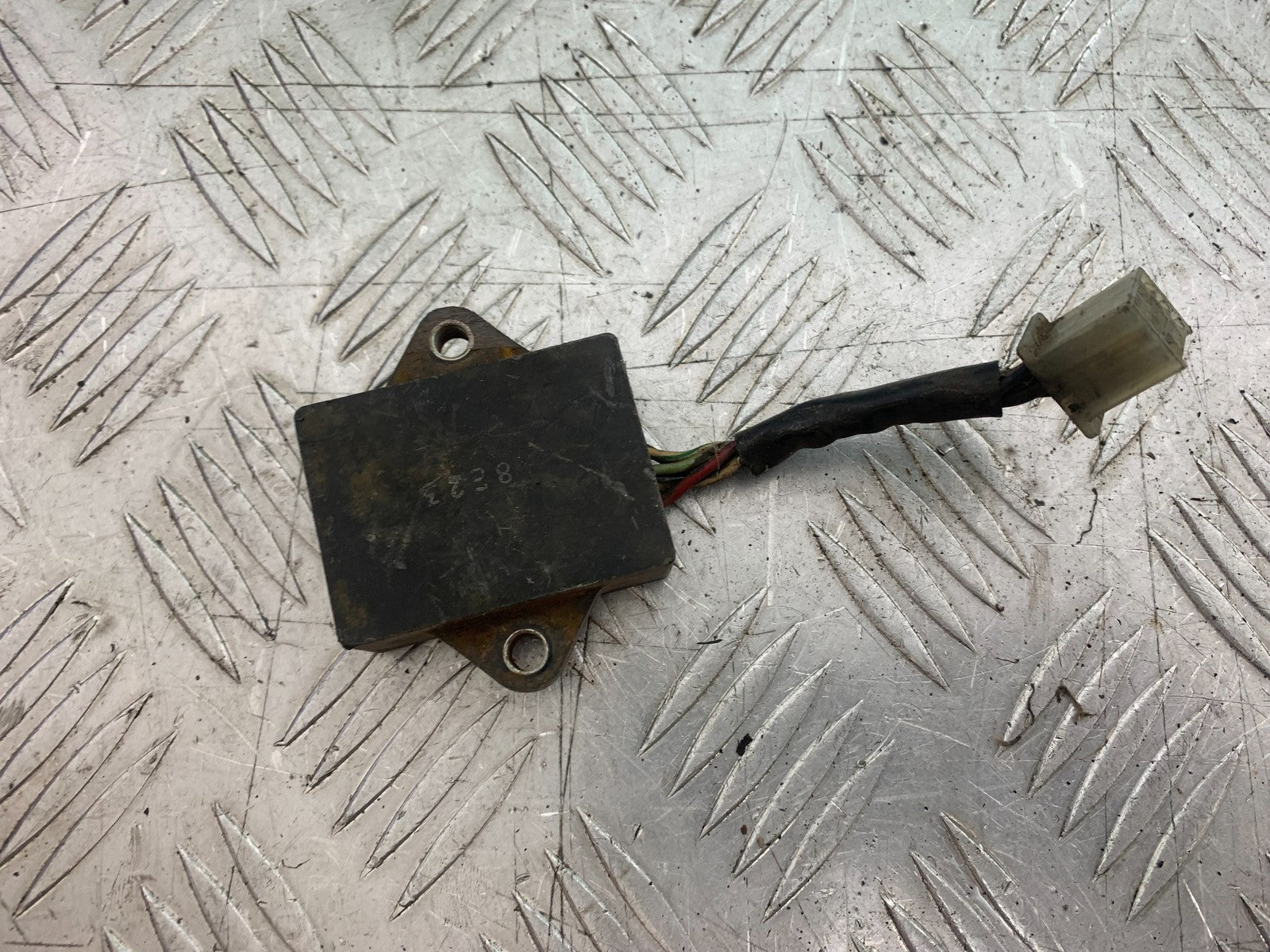 KAWASAKI GT550 GT 550 TURN SIGNAL RELAY  YEAR 1989-1994
