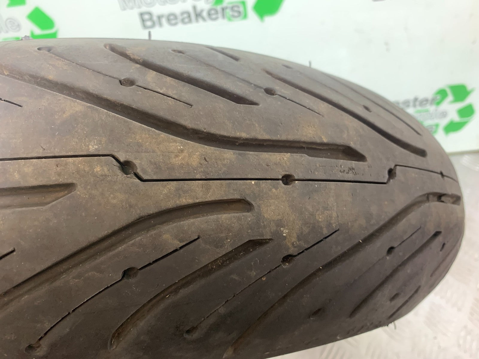 HONDA CBF500 CBF 500 REAR WHEEL (WITH GOOD TYRE) YEAR 2004-2008  (CMB1294)