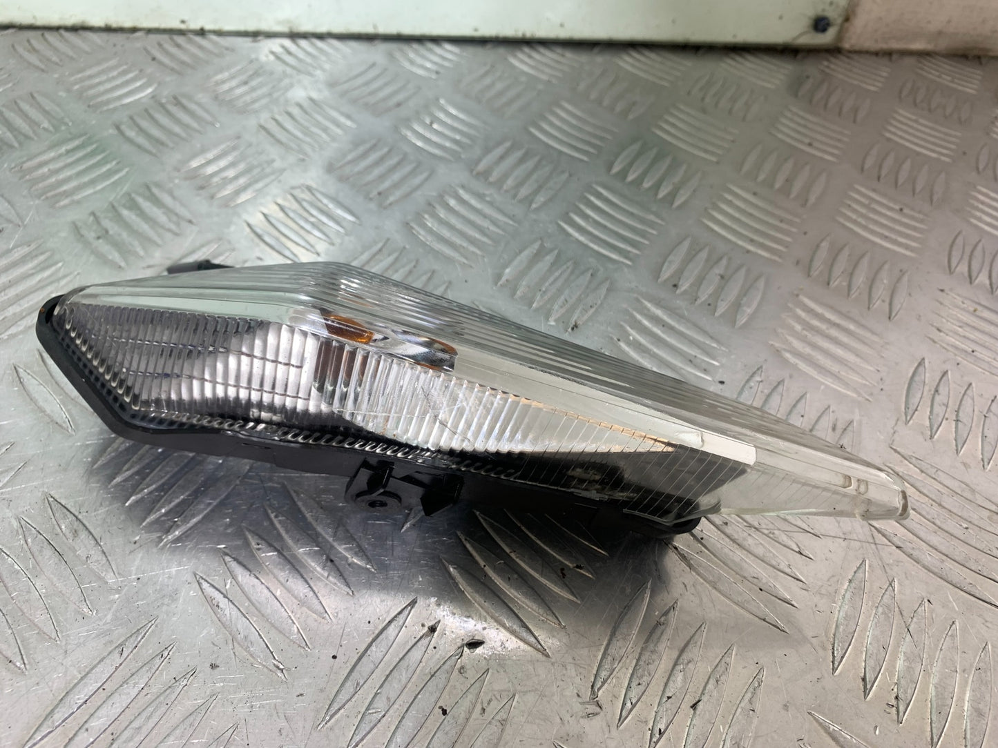 KAWASAKI ZX10R ZX 10R RIGHT REAR INDICATOR  YEAR 2011-2015 (CMB1154)