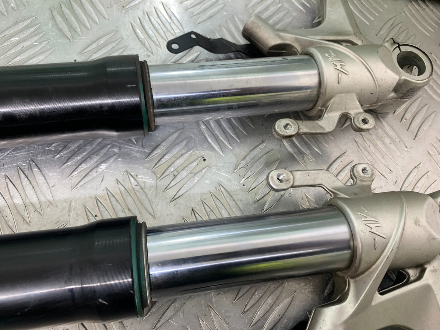 MV AGUSTA 800 F3 FORKS  YEAR 2017-2019 (CMB1227)