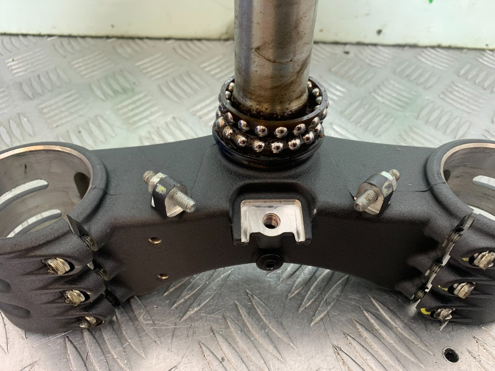 DUCATI 1299 PANIGALE BOTTOM YOKE  YEAR 2016 (CMB 1187)