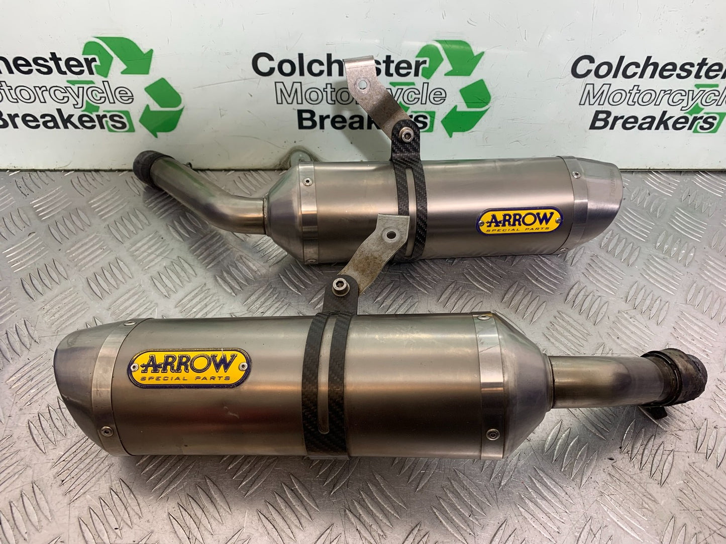 TRIUMPH 675 STREET TRIPLE R ARROW SILENCERS  YEAR 2012 (CMB1221)