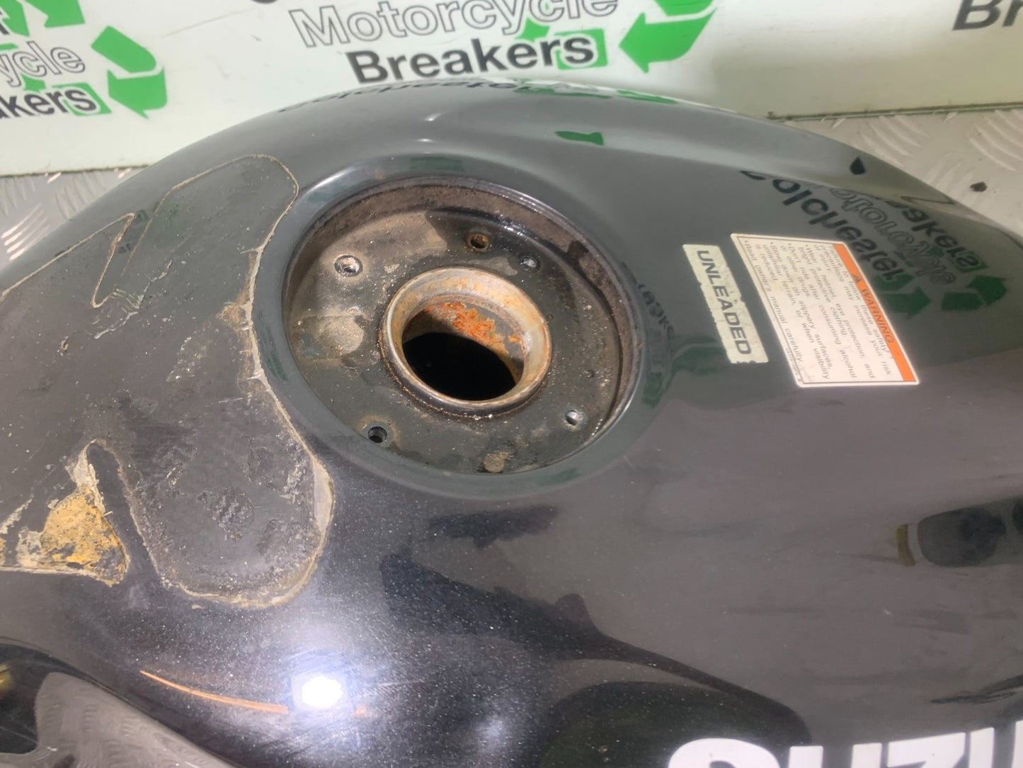 SUZUKI GS500 GS 500 PETROL TANK  YEAR 2001-2008 (CMB1254)