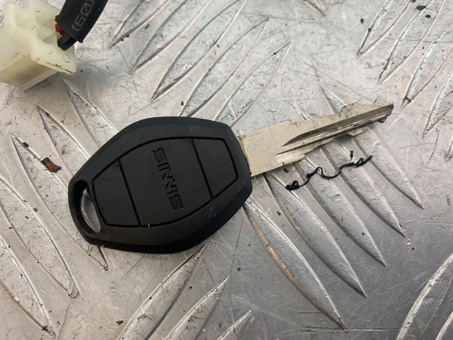 SINNIS TERRAIN 125 LOCKS AND KEY  YEAR 2018 (CMB1123)
