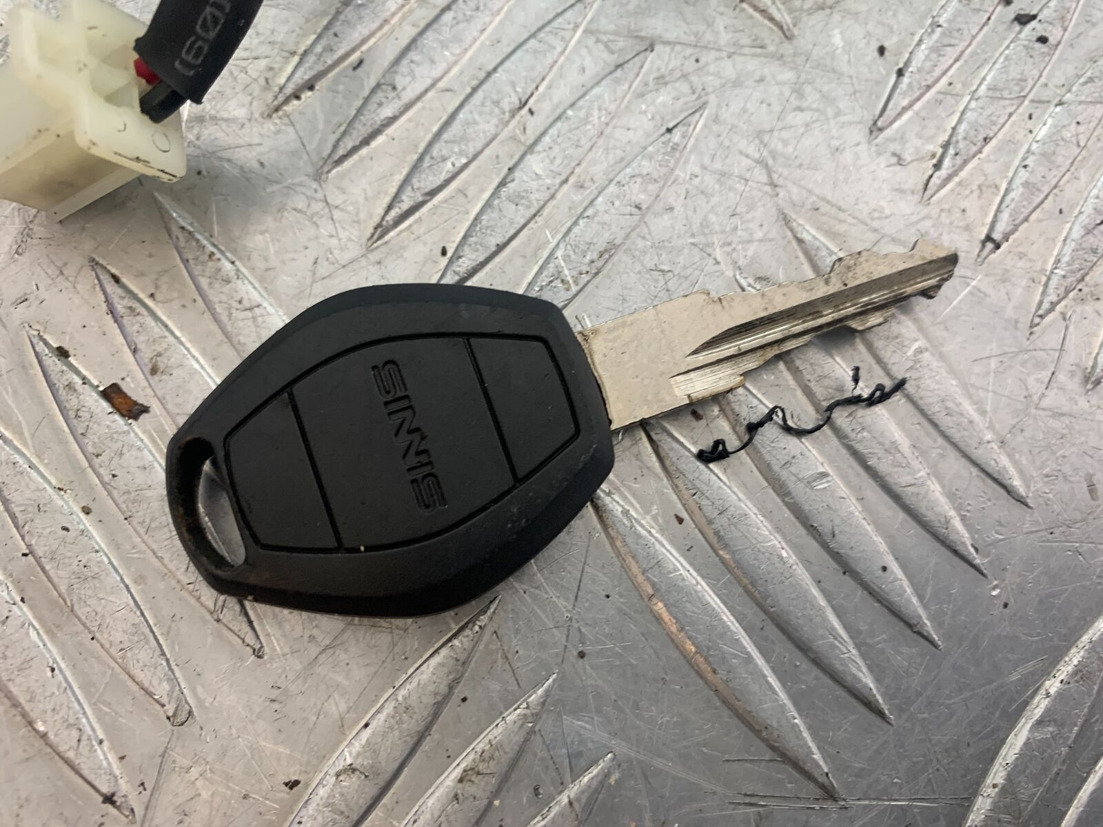 SINNIS TERRAIN 125 LOCKS AND KEY  YEAR 2018 (CMB1123)