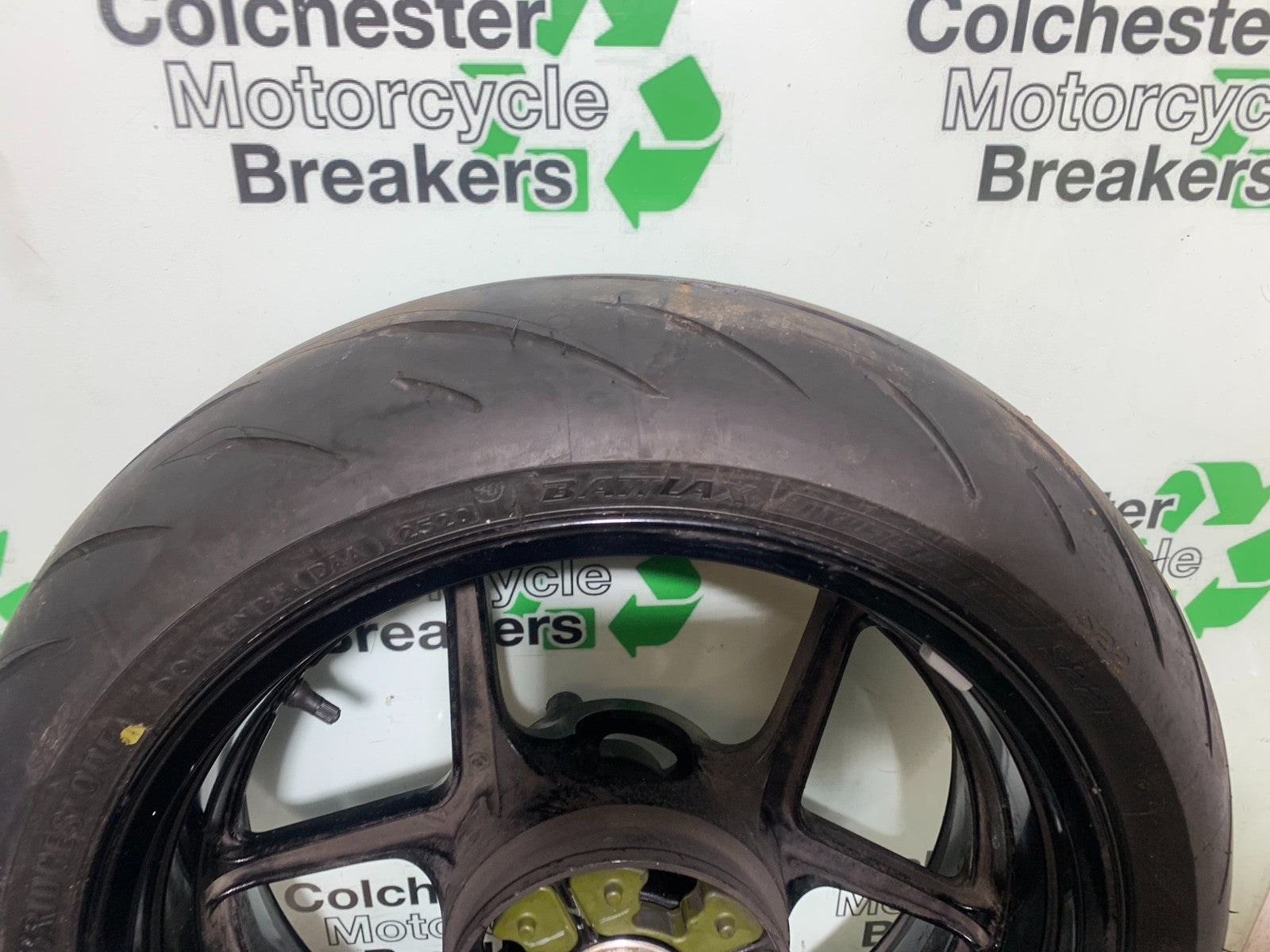KAWASAKI Z1000 SX REAR WHEEL (GOOD TYRE) YEAR 2014-16 (CMB1264)