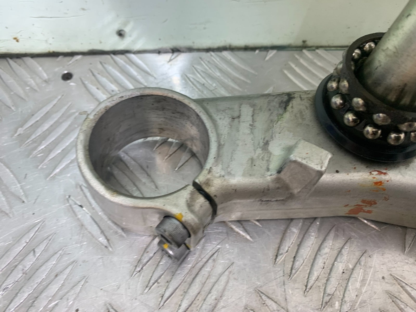 YAMAHA YZF R1 4C8 BOTTOM YOKE   YEAR 2007-2008 (CMB1237)