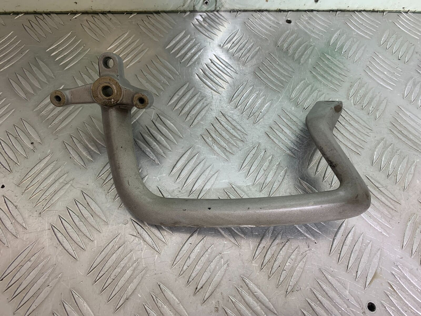 TRIUMPH TIGER 800 1X GRAB RAIL   YEAR 2011-2014 (CMB1113)