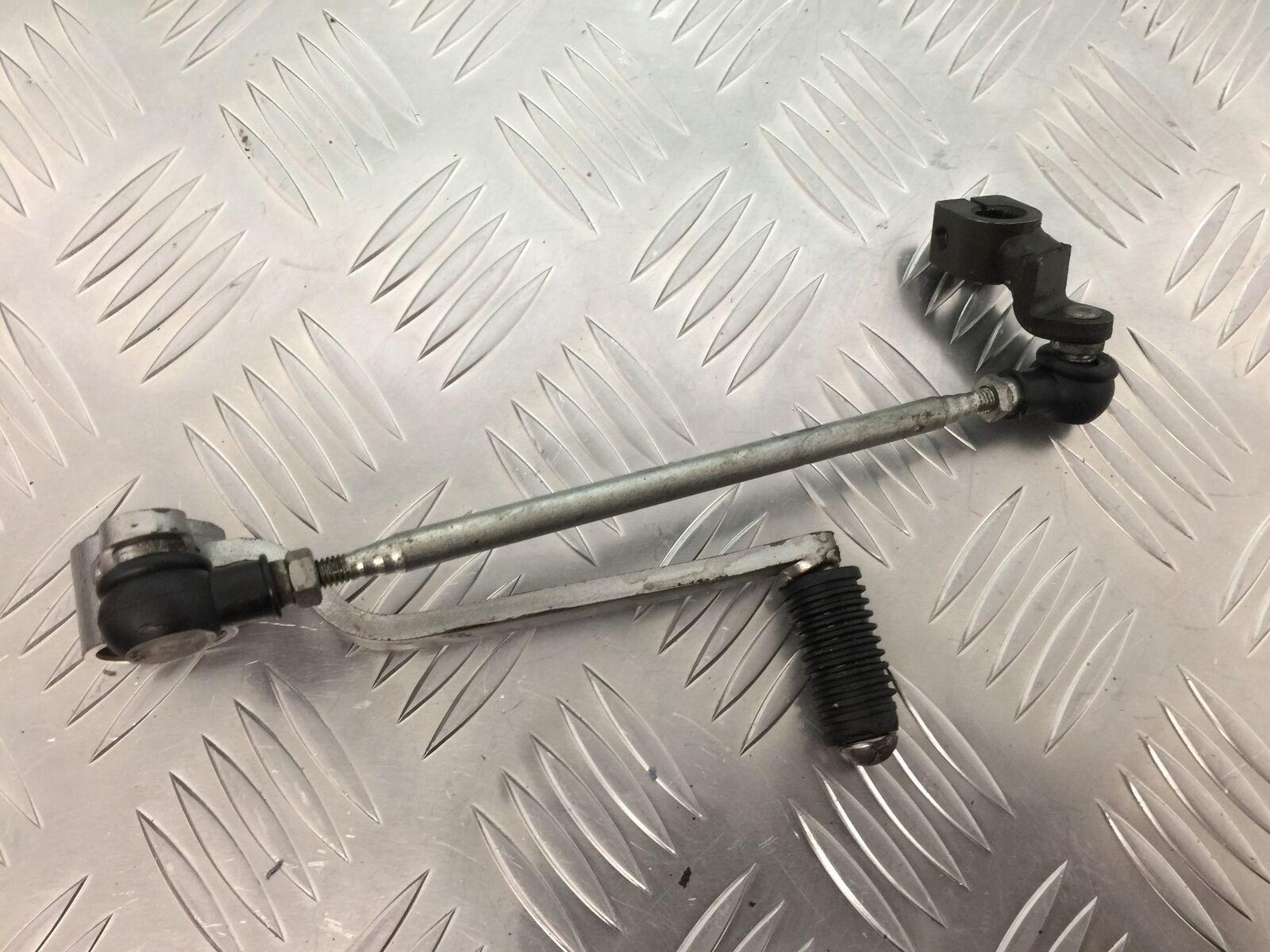 KAWASAKI Z1000 Z 1000 GEAR LEVER  YEAR 2007-2009  (STOCK 927)