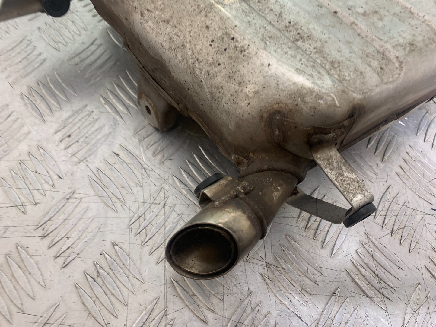 SUZUKI GSR600 GSR 600 SILENCER    2006-2010 (CMB1177)