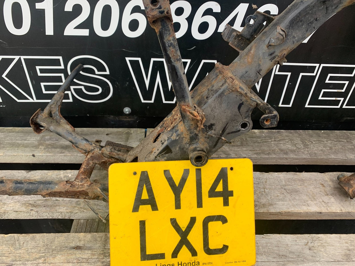 HONDA CBF125 CBF 125 FRAME REG LOG BOOK  YEAR 2009-14 (CMB1182)
