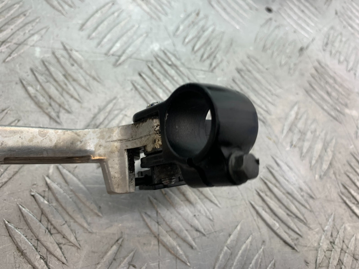 HONDA CBR1000 RR CLUTCH LEVER AND BRACKET  YEAR 2008-2011 (CMB1330)