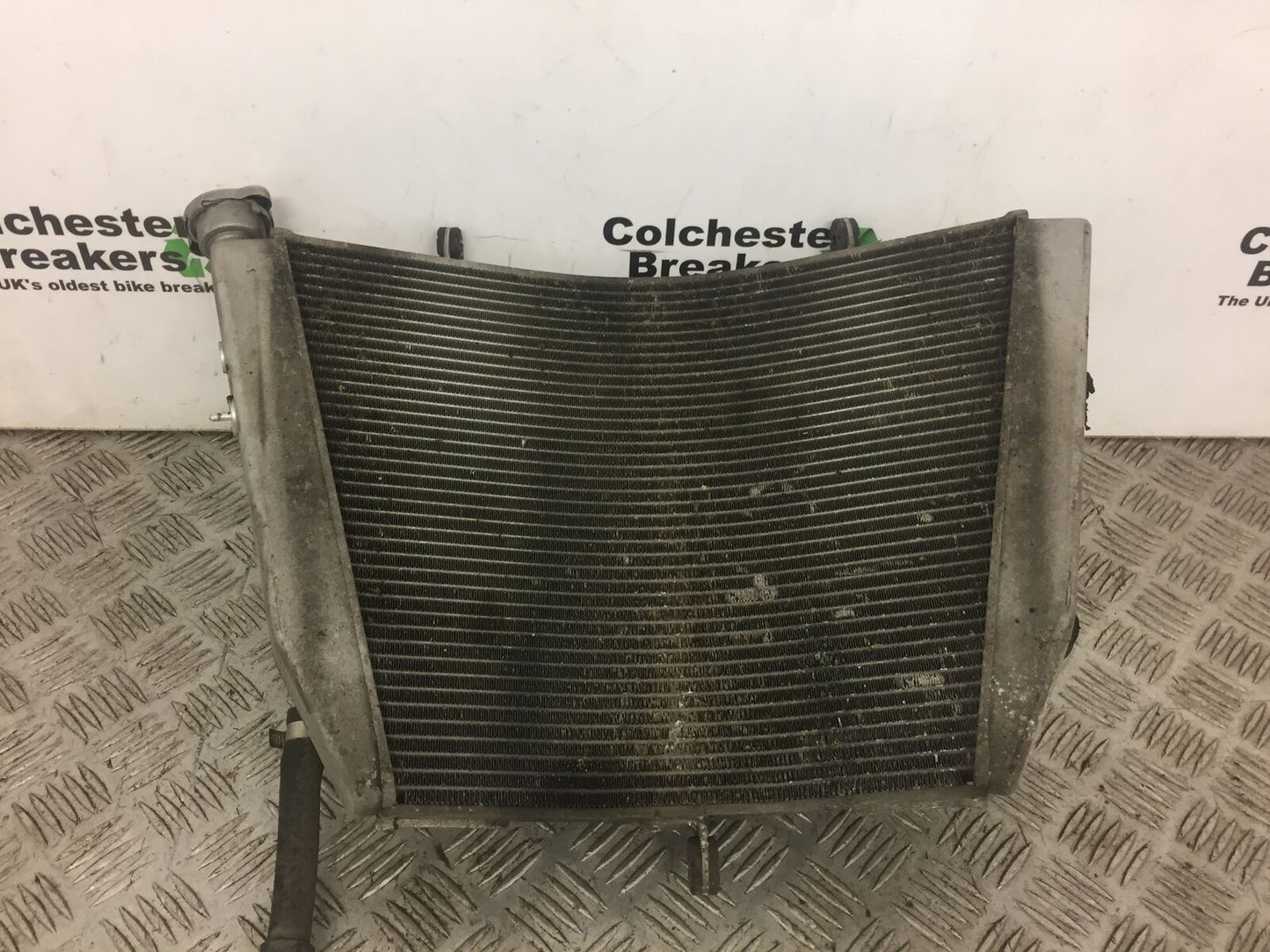 SUZUKI GSXR750 GSXR 750 RADIATOR   YEAR 2011- 2017