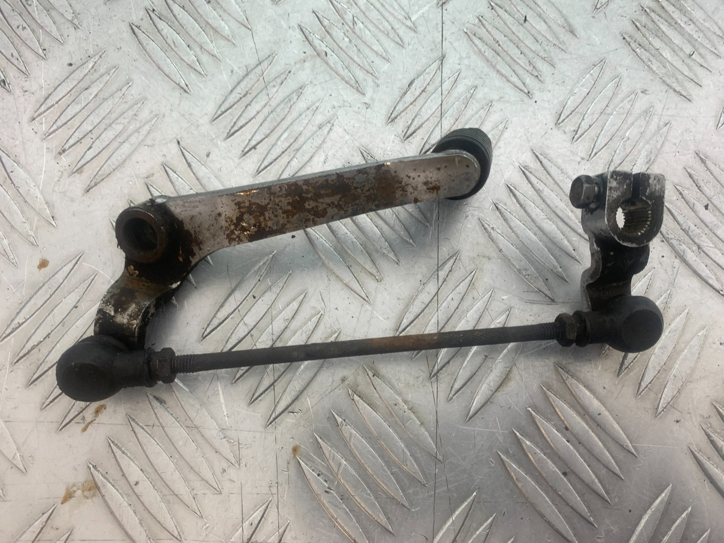 YAMAHA XV535 XV 535 VIRAGO GEAR LEVER   YEAR 1994-02 (CMB1139)