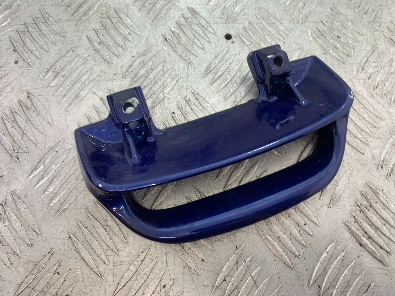 KAWASAKI ZZR1100 D GRAB RAIL  YEAR 1993-2001 (CMB1289)