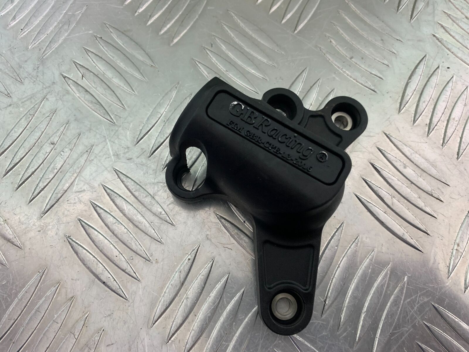 YAMAHA MT09 MT-09 ENGINE COVER YEAR 2013-2016  (STOCK 997)