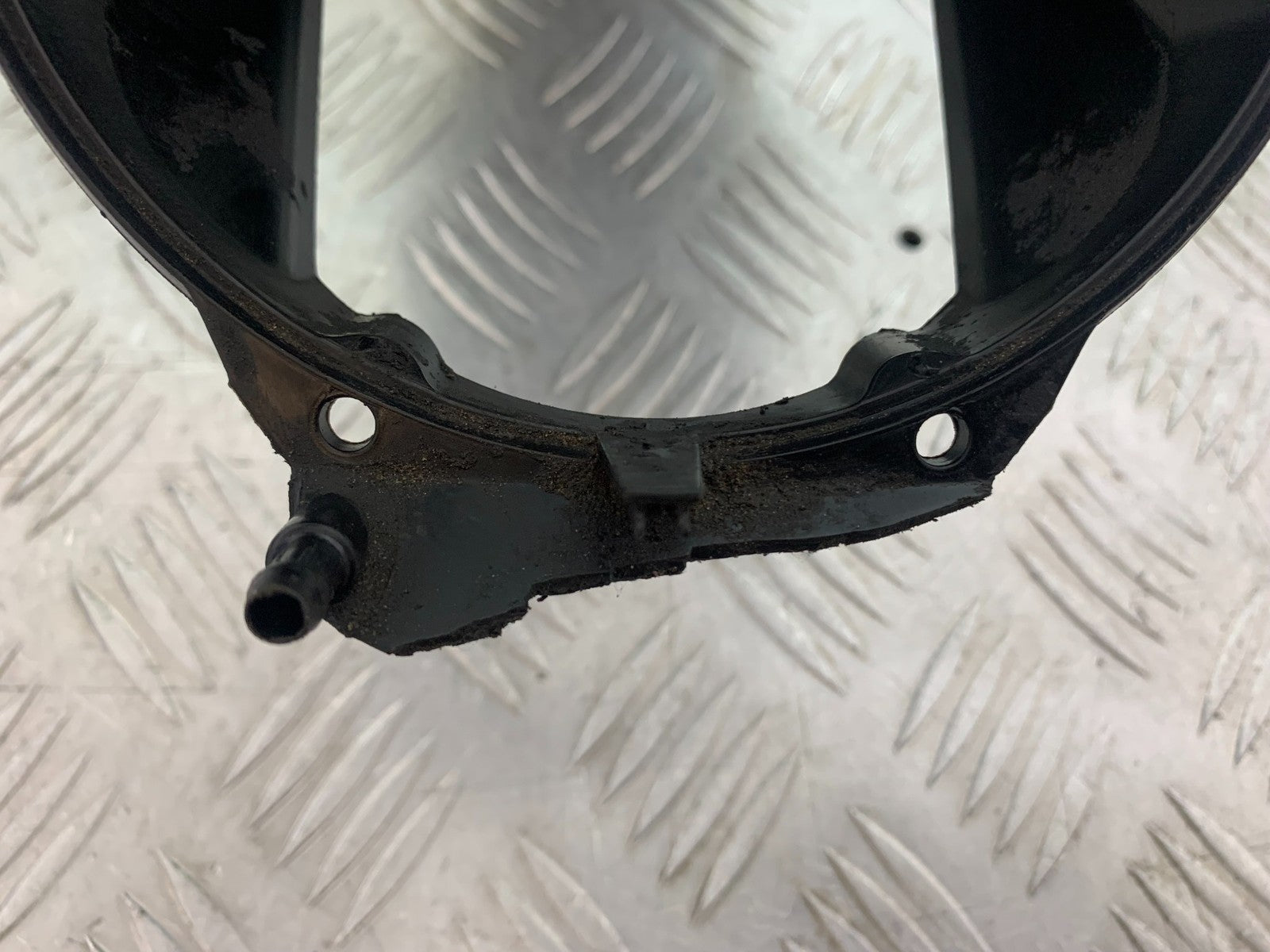 DUCATI 1299 PANIGALE FAN AIR DUCT (DAMAGED) YEAR 2016 (CMB 1187)
