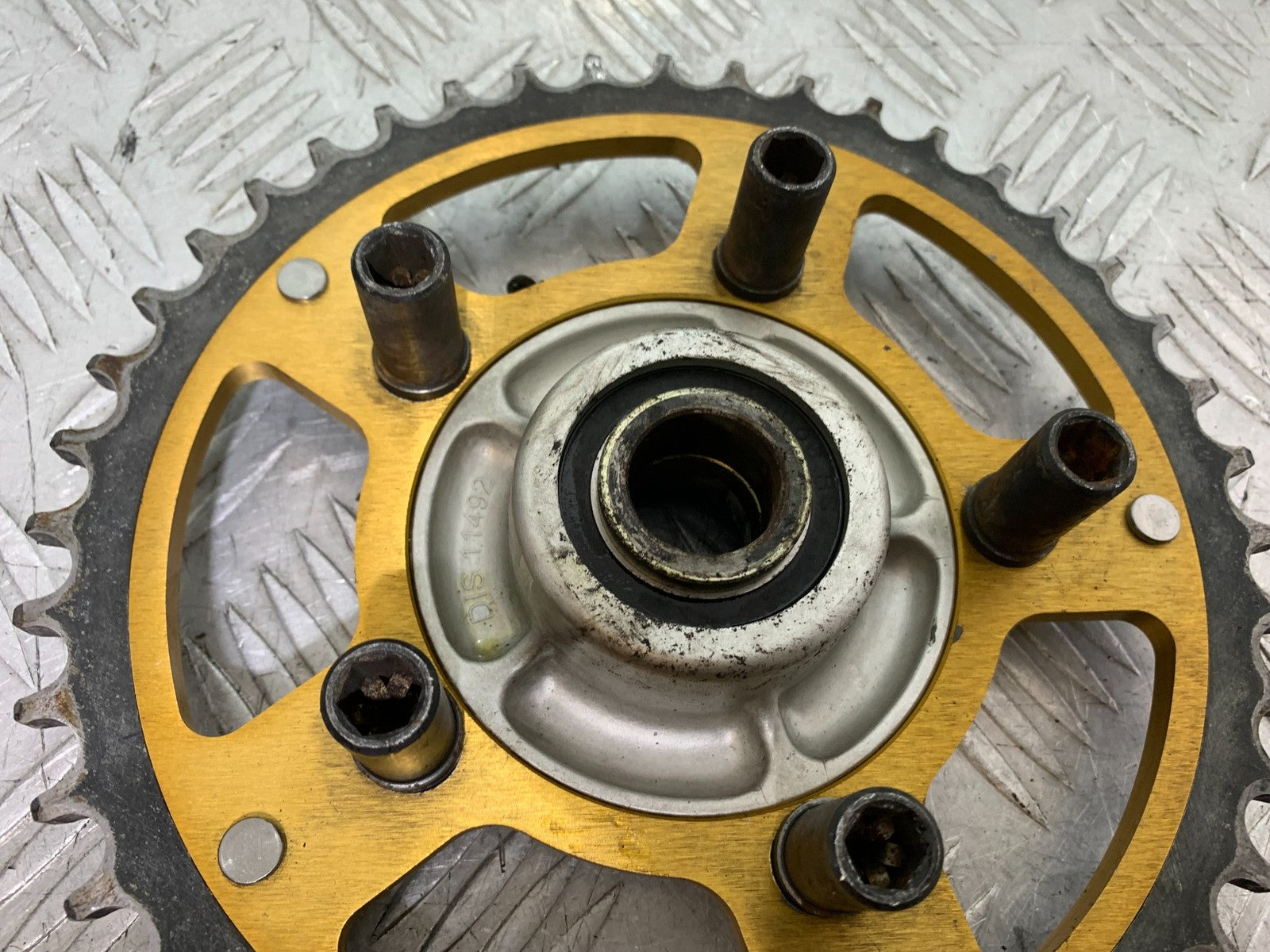 APRILIA TUONO 1000 V4R REAR SPROCKET CARRIER  YEAR 2011-13  (CMB1316)