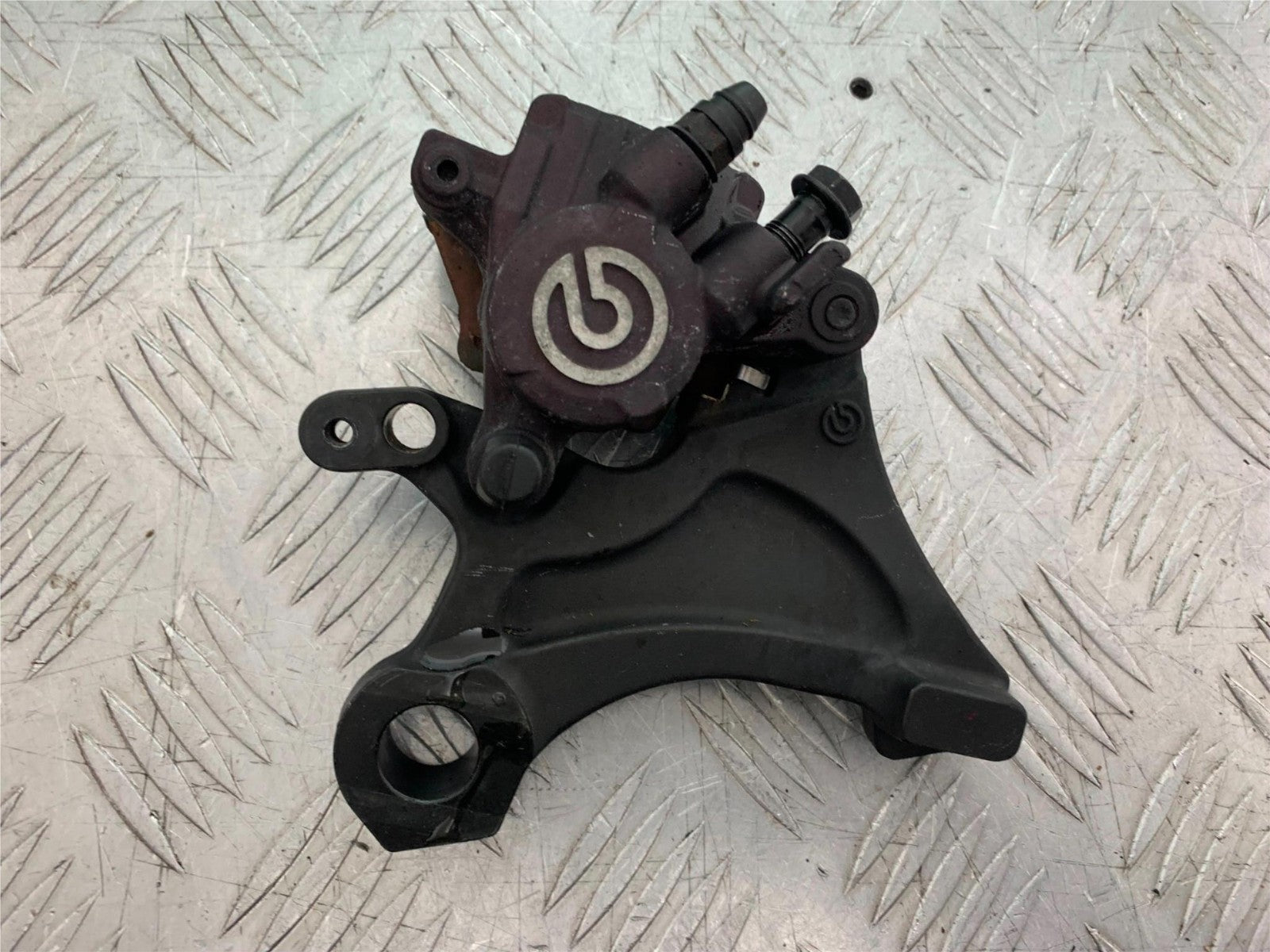 TRIUMPH 675 STREET TRIPLE RX REAR BRAKE CALIPER   2015- 2017 (CMB1299)
